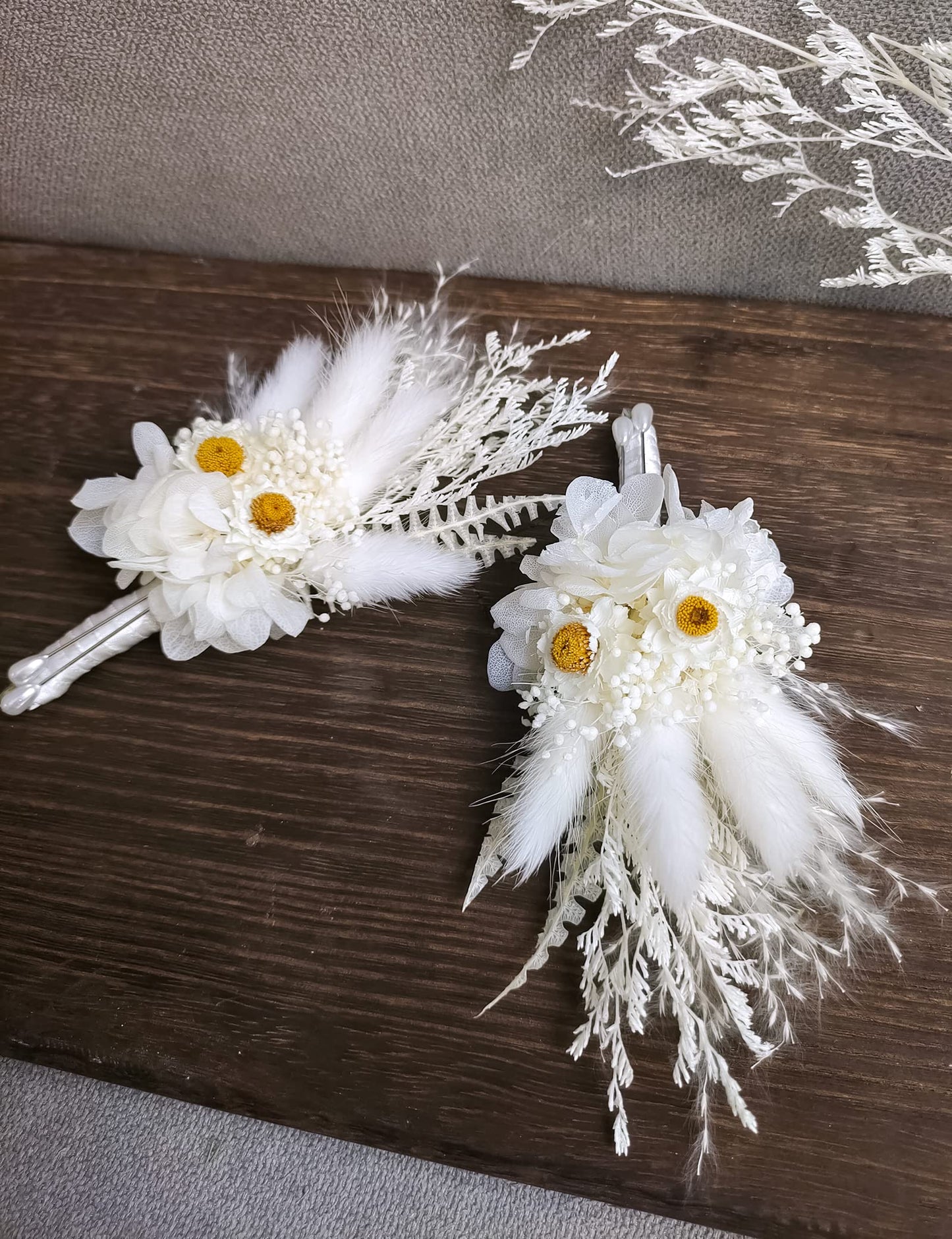 Dried Flowers Boutonnieres 2-Piece Set for Men Wedding Groom Boho Pampas White Boutonniere (White)