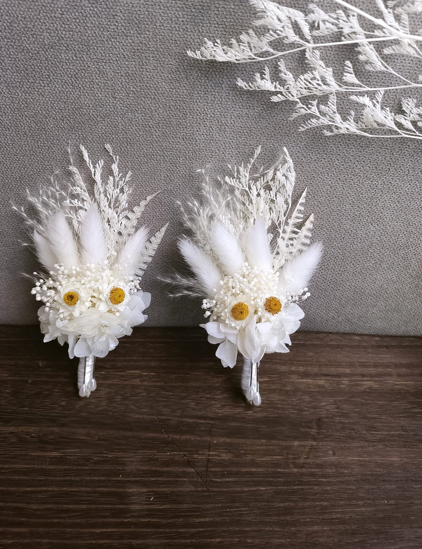 Dried Flowers Boutonnieres 2-Piece Set for Men Wedding Groom Boho Pampas White Boutonniere (White)