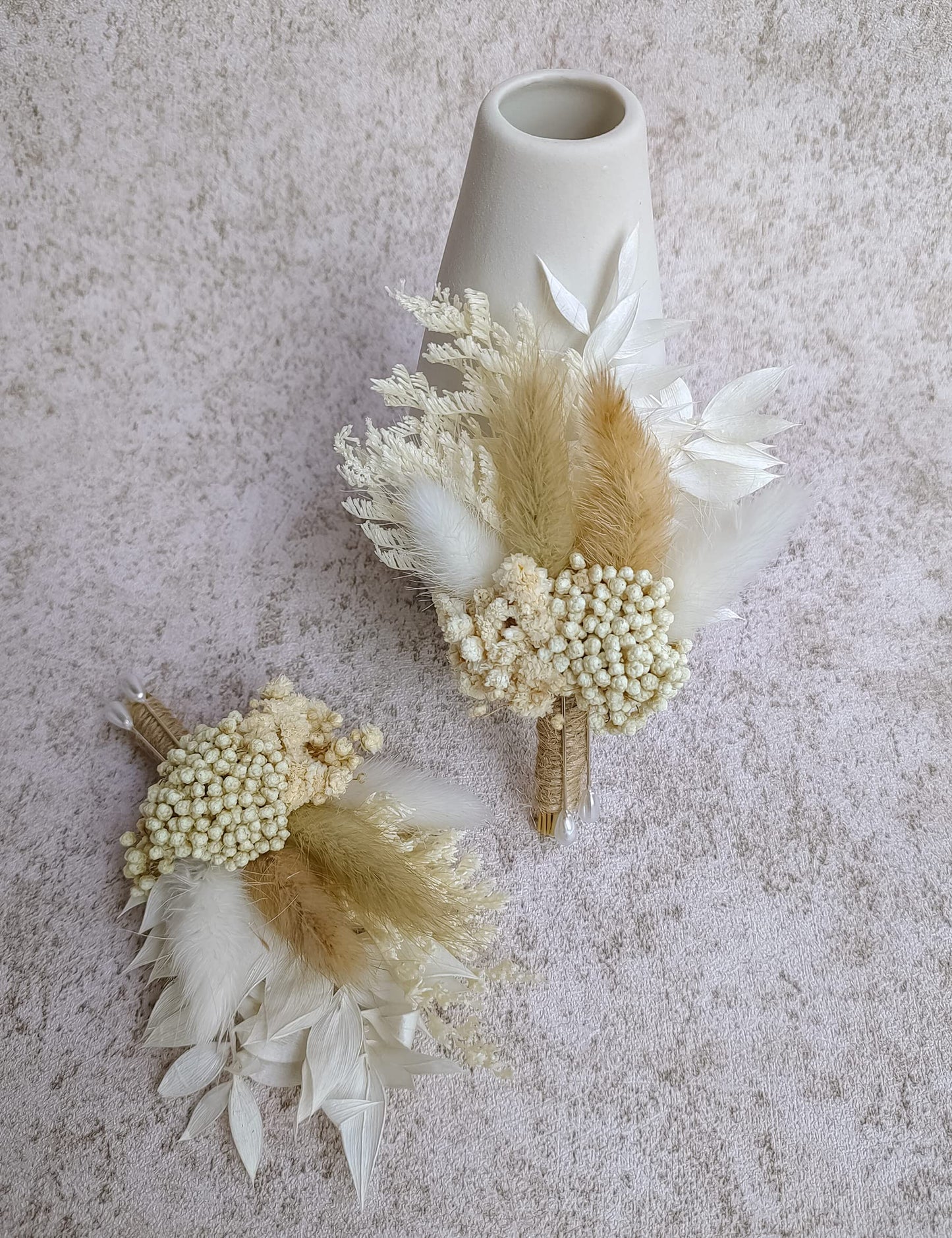 Dried Flowers Boutonnieres 2-Piece Set for Men Wedding Groom Boho Pampas White Boutonniere (White)