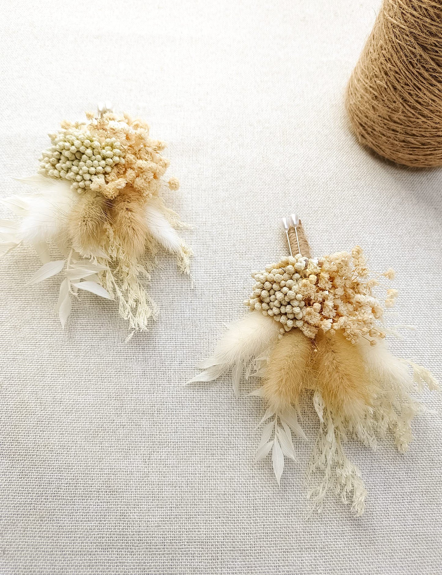 Dried Flowers Boutonnieres 2-Piece Set for Men Wedding Groom Boho Pampas White Boutonniere (White)